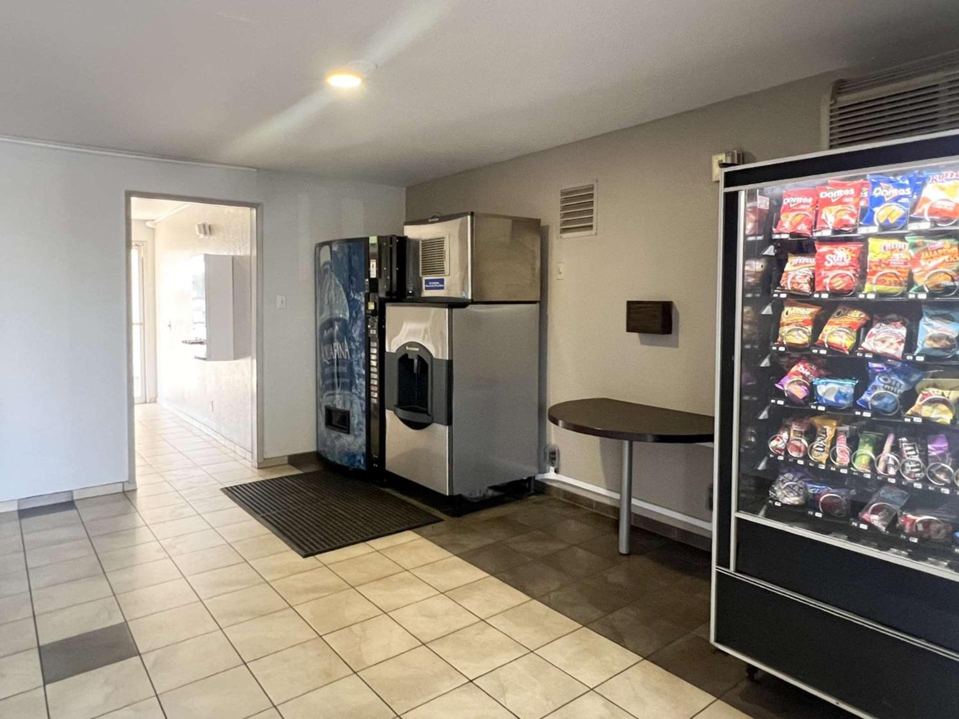 Motel 6-Tulare, Ca Экстерьер фото