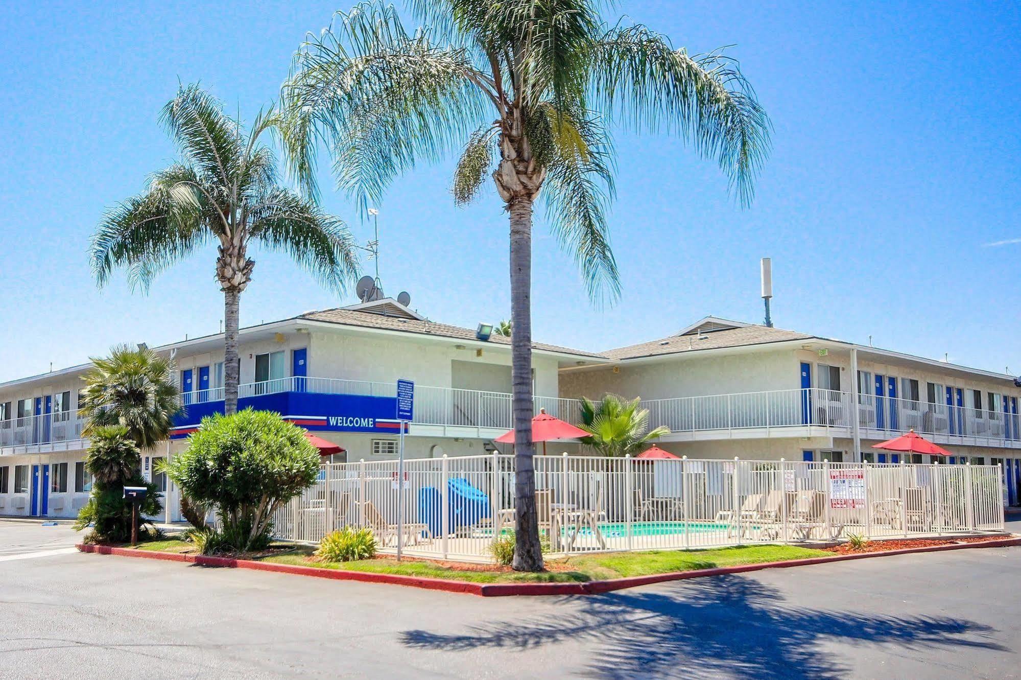 Motel 6-Tulare, Ca Экстерьер фото