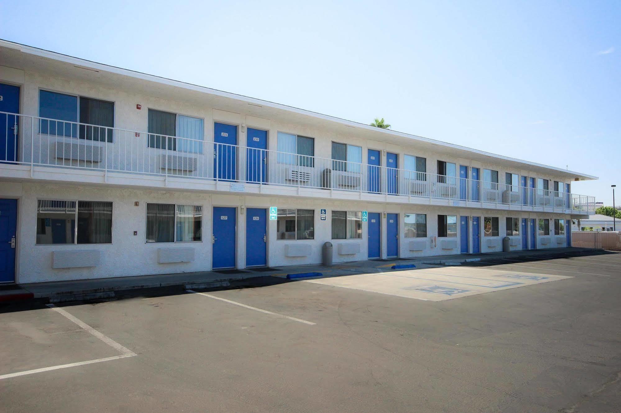 Motel 6-Tulare, Ca Экстерьер фото