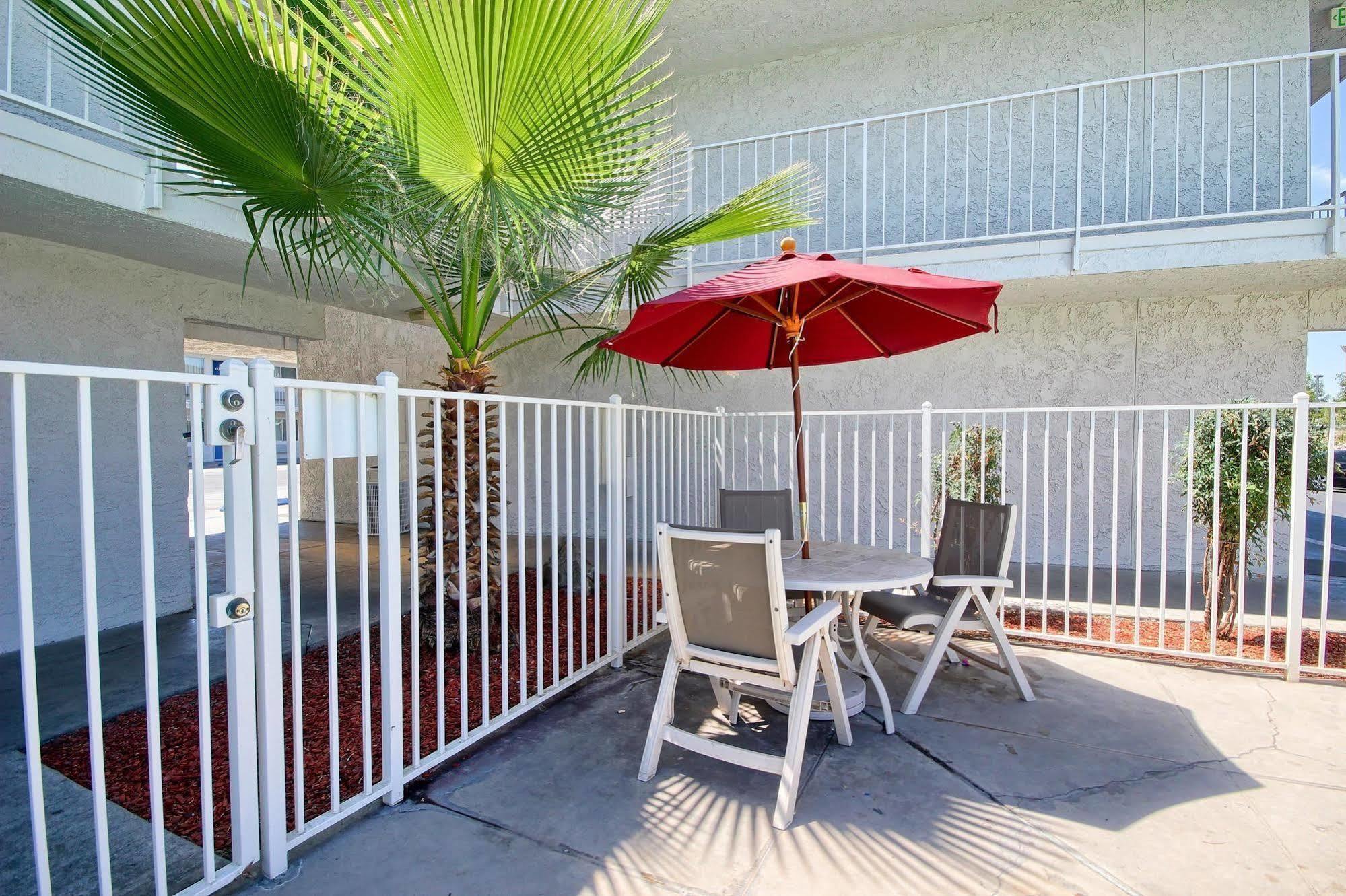 Motel 6-Tulare, Ca Экстерьер фото